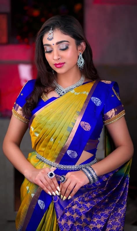 Business – Basic makeup photo in Chennai on QTick