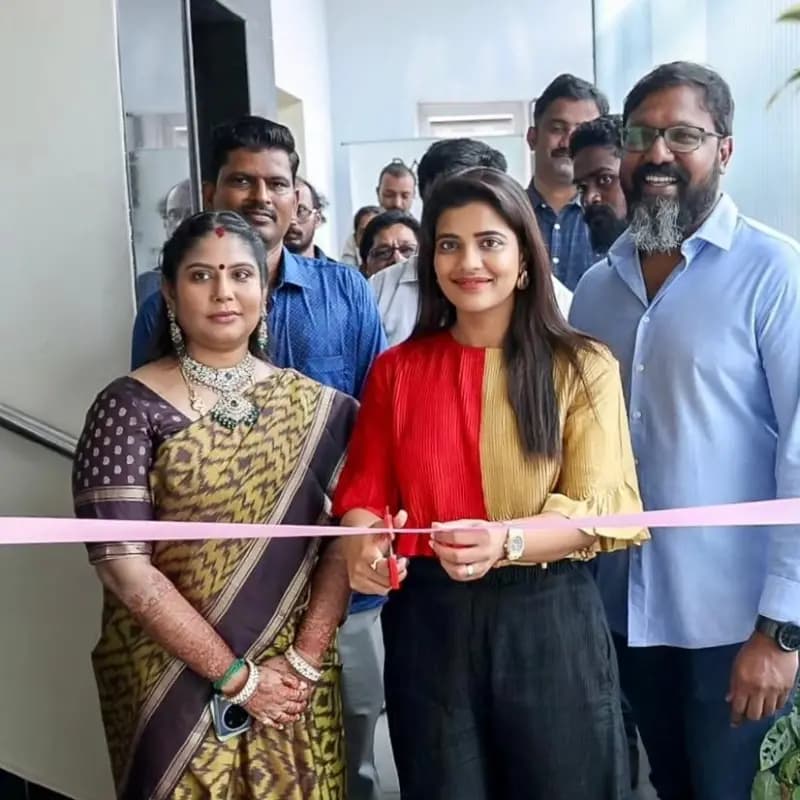 Business – gallery photo in Chennai on QTick